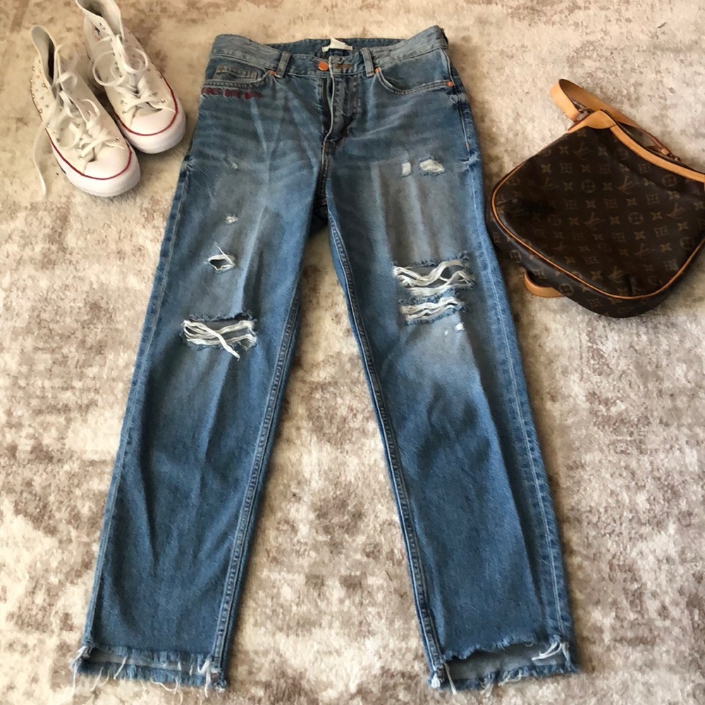 H and M cute distressed denim, size 6 (27)